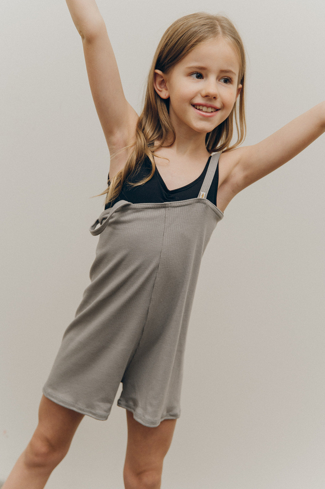 ルビアウェア シンディーロンパー チャコール【子供】RubiaWear CHARCOAL - KIDS CINDY ROMPER