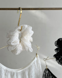 レヴダンス シュシュ LEVDANCE COSETTE SCRUNCHIE