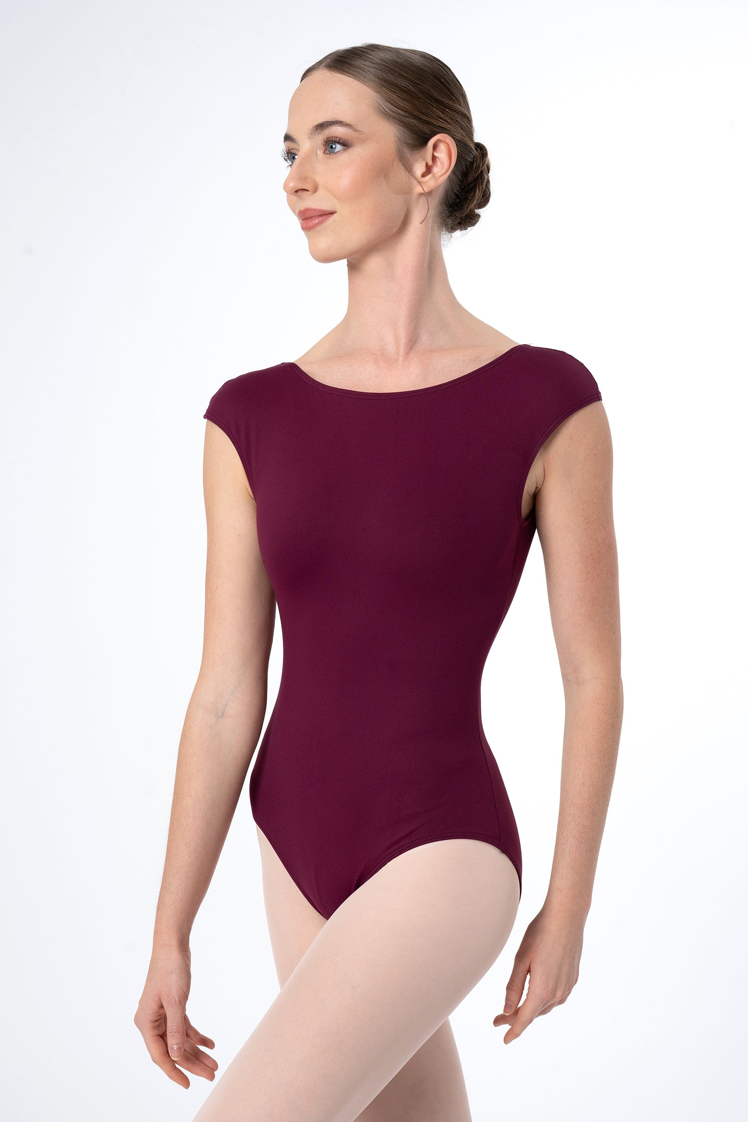 インターメッツォ キャップスリーブレオタード Intermezzo Ballet Cap Sleeve Leotard Low Back Meryl Dance Body