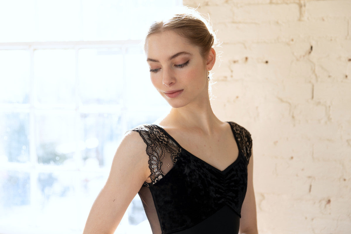 レオ クラスイン ショートスリーブレオタード Class In UNIQUE LACE CAP