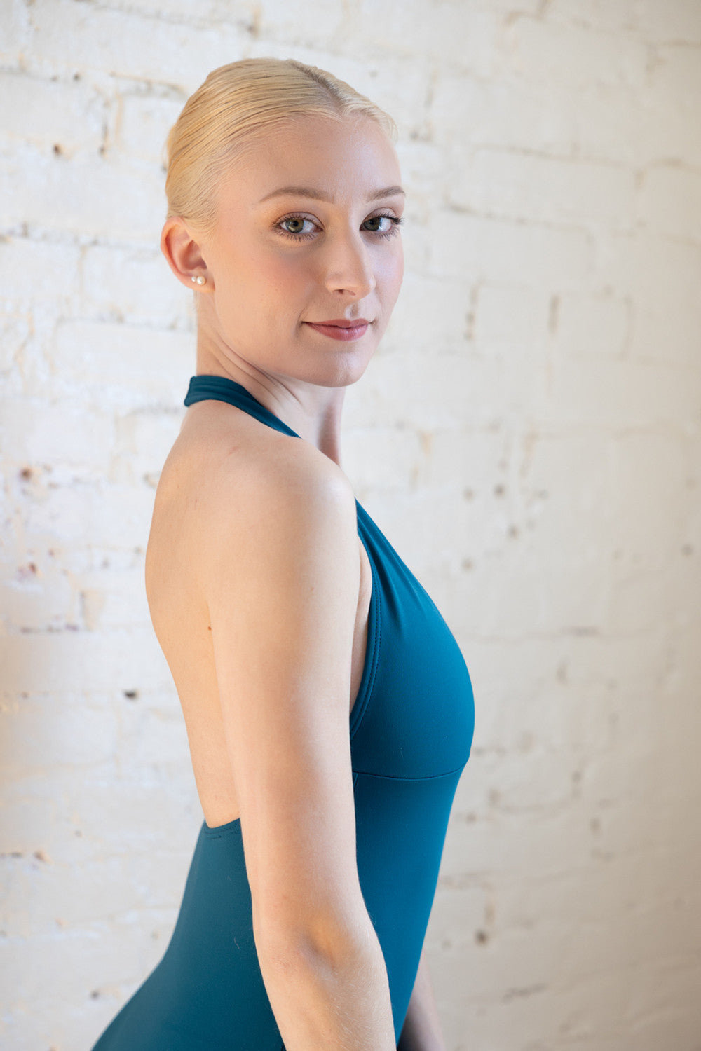 クラスイン ホルターネックレオタード Class In TEAL HALTER – 輸入