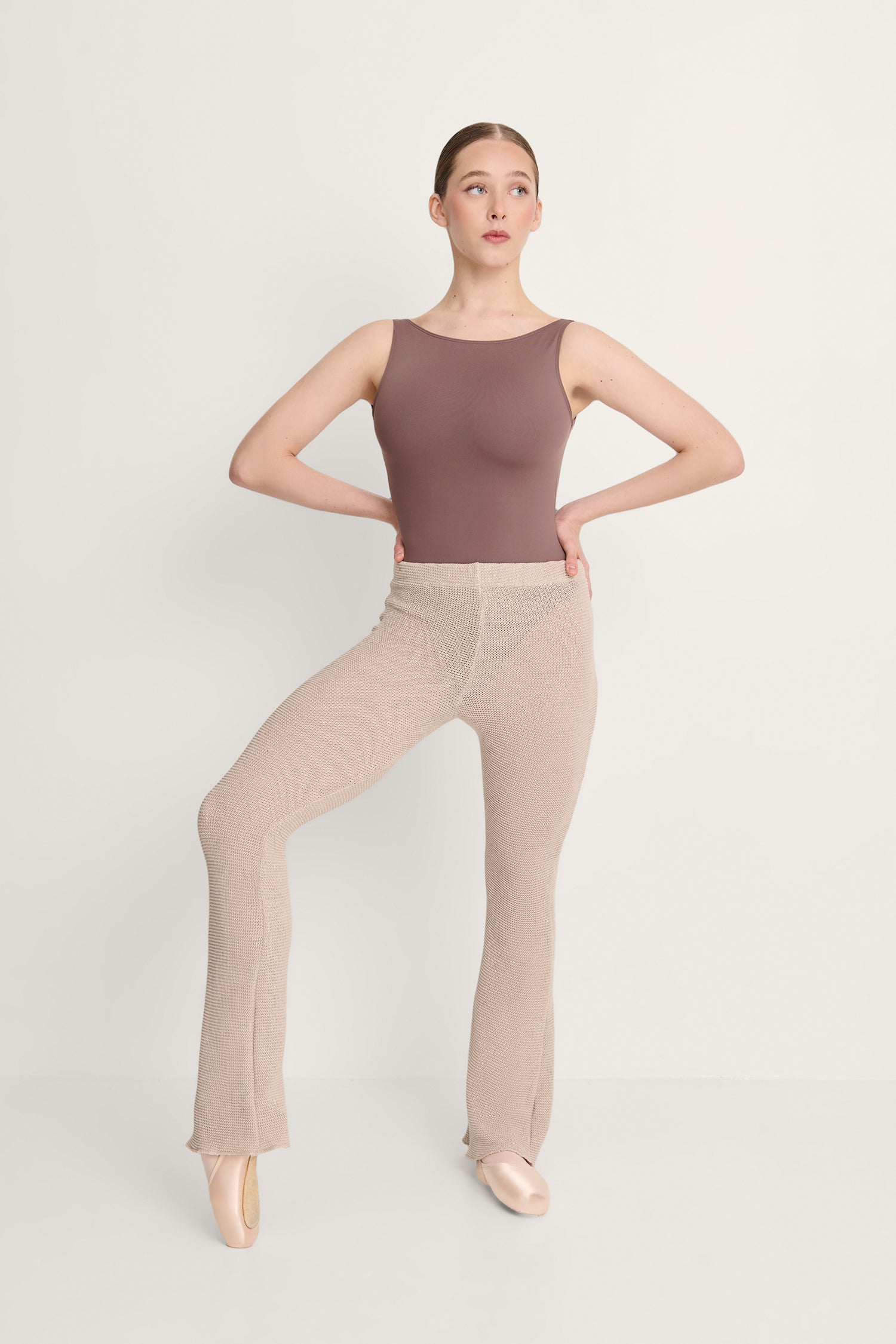 インターメッツォ バレエ ロングパンツ （大人）Intermezzo Ballet  CELESTIAL COLLECTION HALIMA