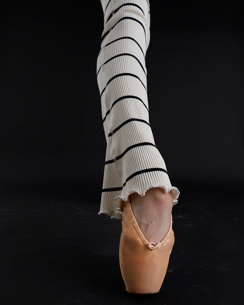 レヴダンス ストライプ セミフレア レッグウォーマー LEVDANCE stripe semi flared legwarmers