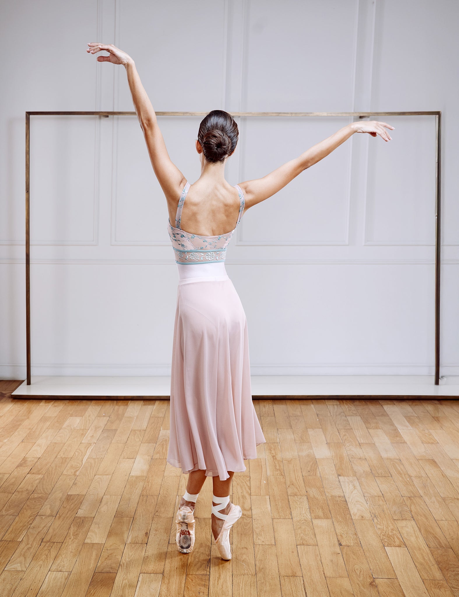 Dellalo’ Milano デラロミラノ ラグランスリーブトップス Rose Dellalo' Milano デラロミラノ ラグランスリーブトップス Rose