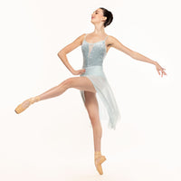 エレベ ダンスウェア クロエ レオタード Eleve Dancewear Chloe Leotard Baby Blue Distressed Velvet RTW