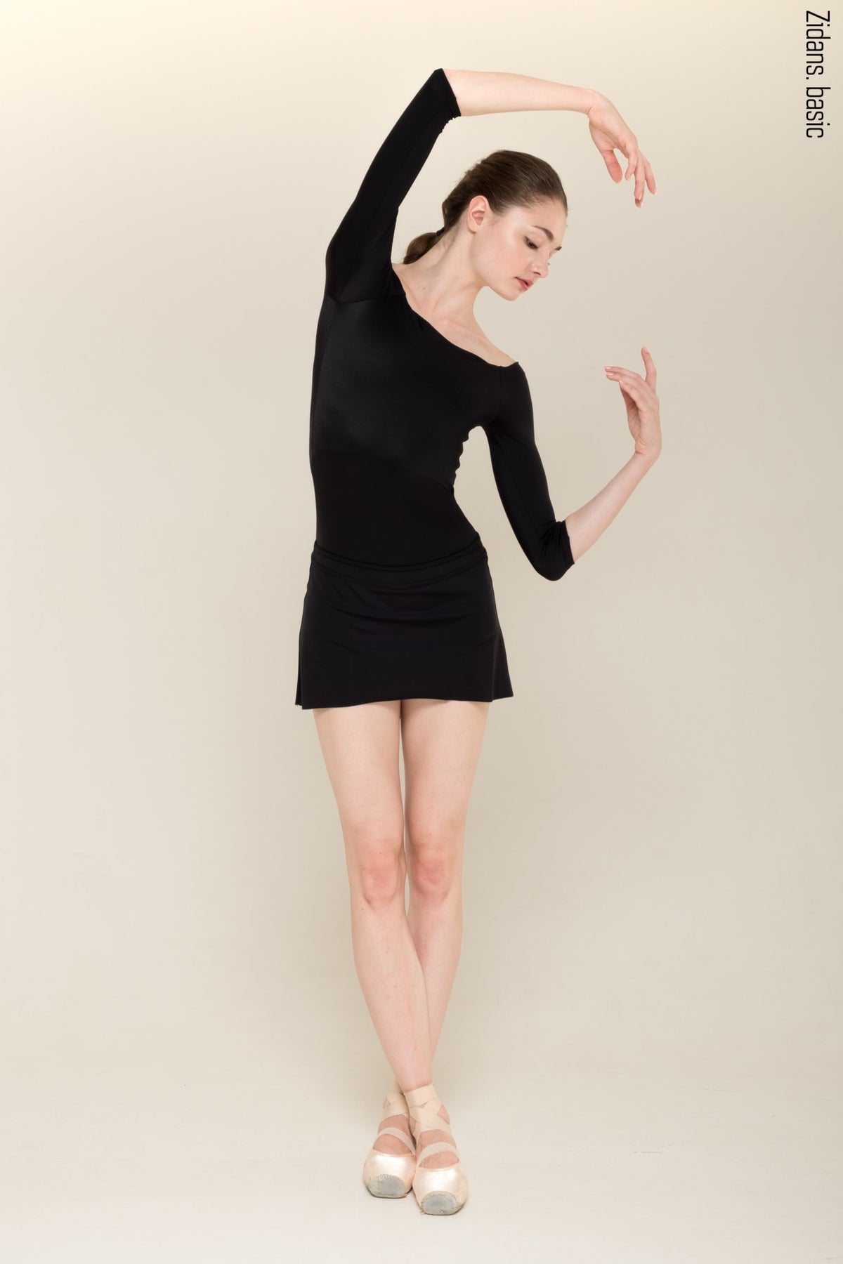 ジダンス スカート ZIDANS The Skirt + Shorts Stretch Black