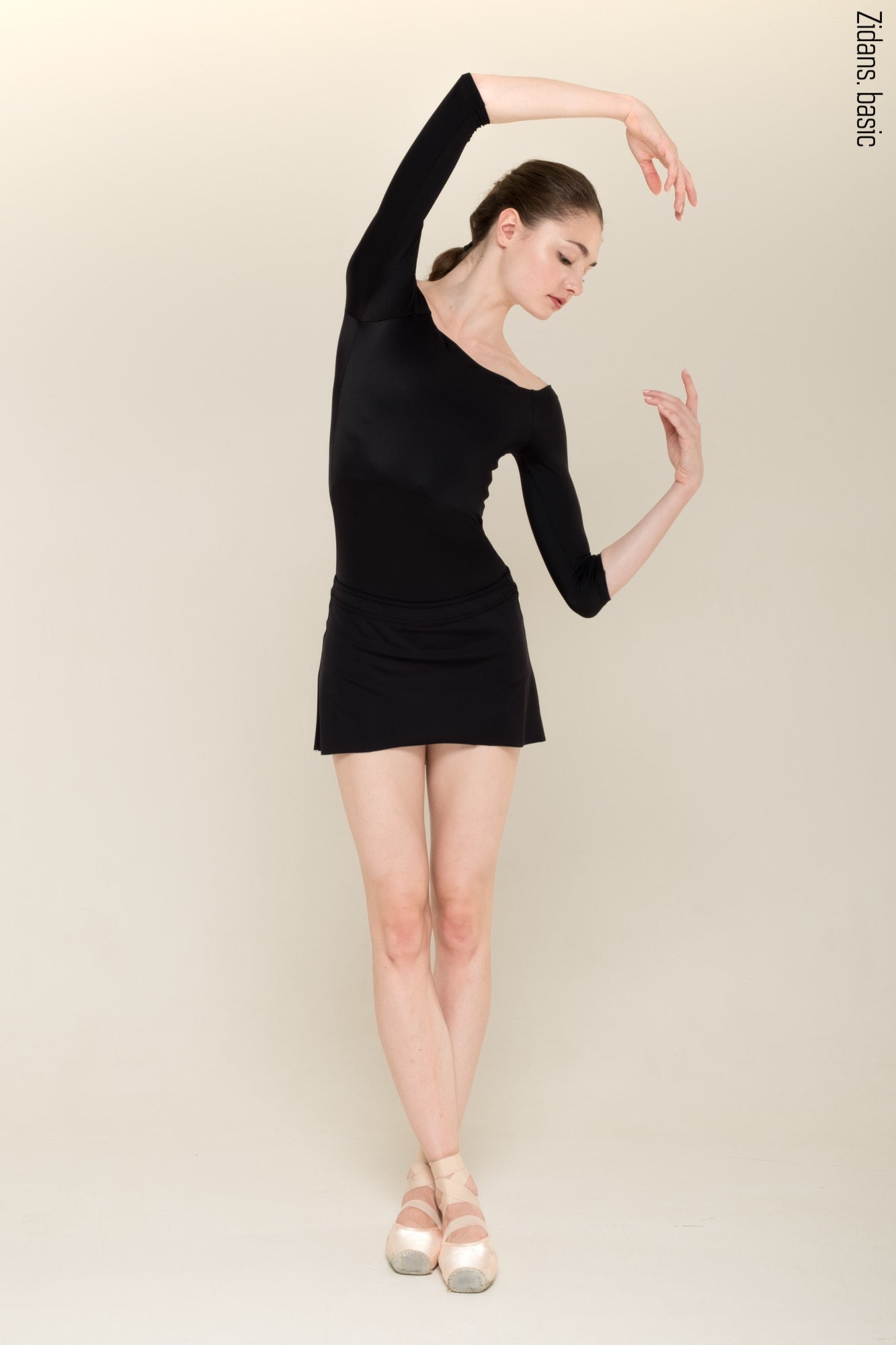 ジダンス スカート ZIDANS The Skirt + Shorts Stretch Black