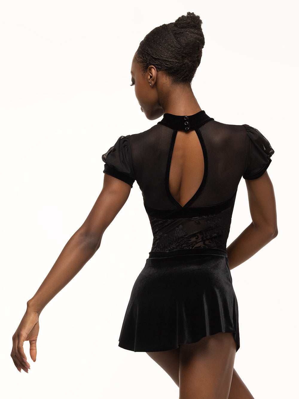 *エレベ ダンスウェア チューリップ スカート ブラック ベルベット Eleve Dancewear Tulip Skirt Black Velvet RTW