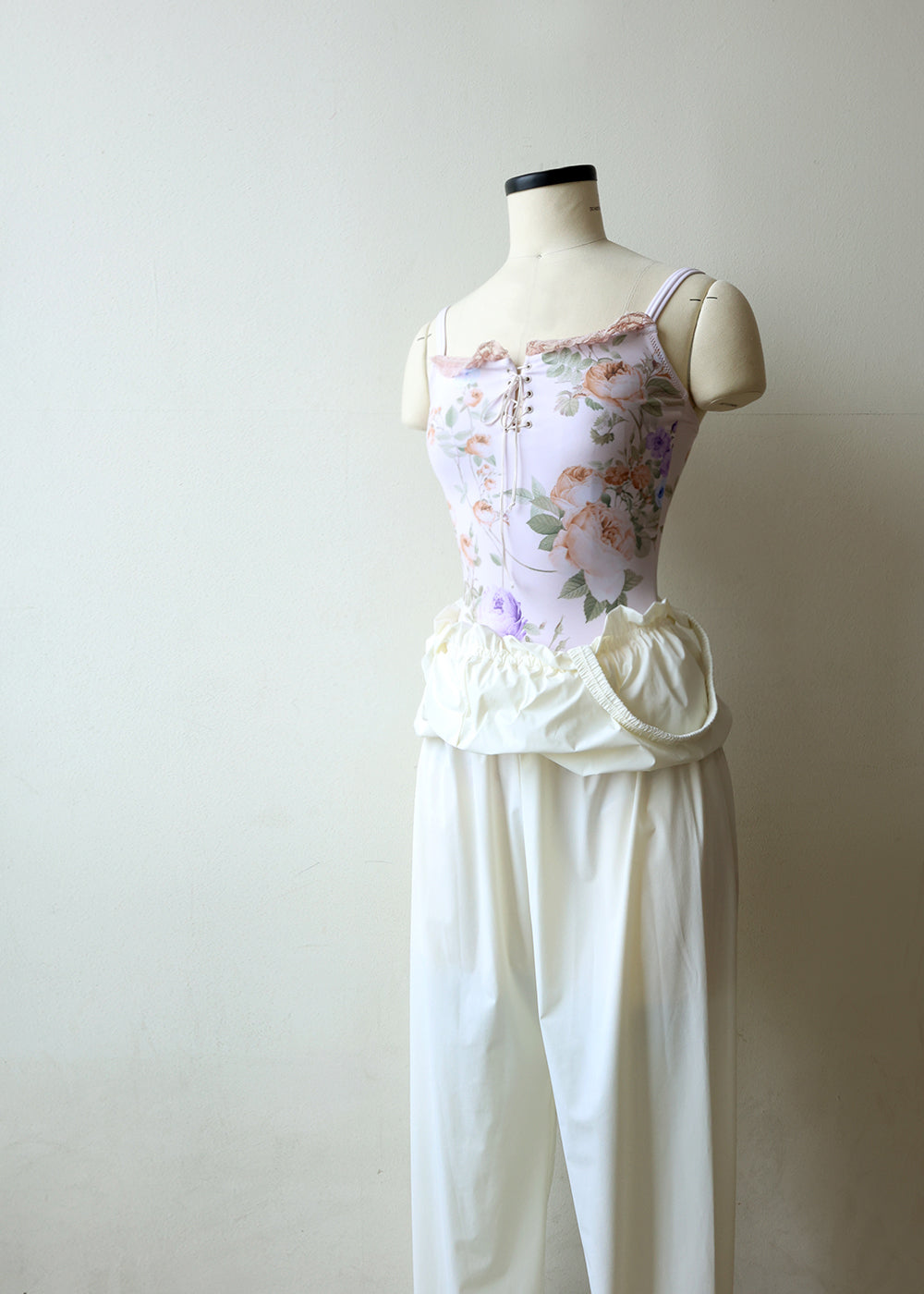 レヴダンス ローラ ウォーム アップ ジャンプスーツ LEVDANCE laura