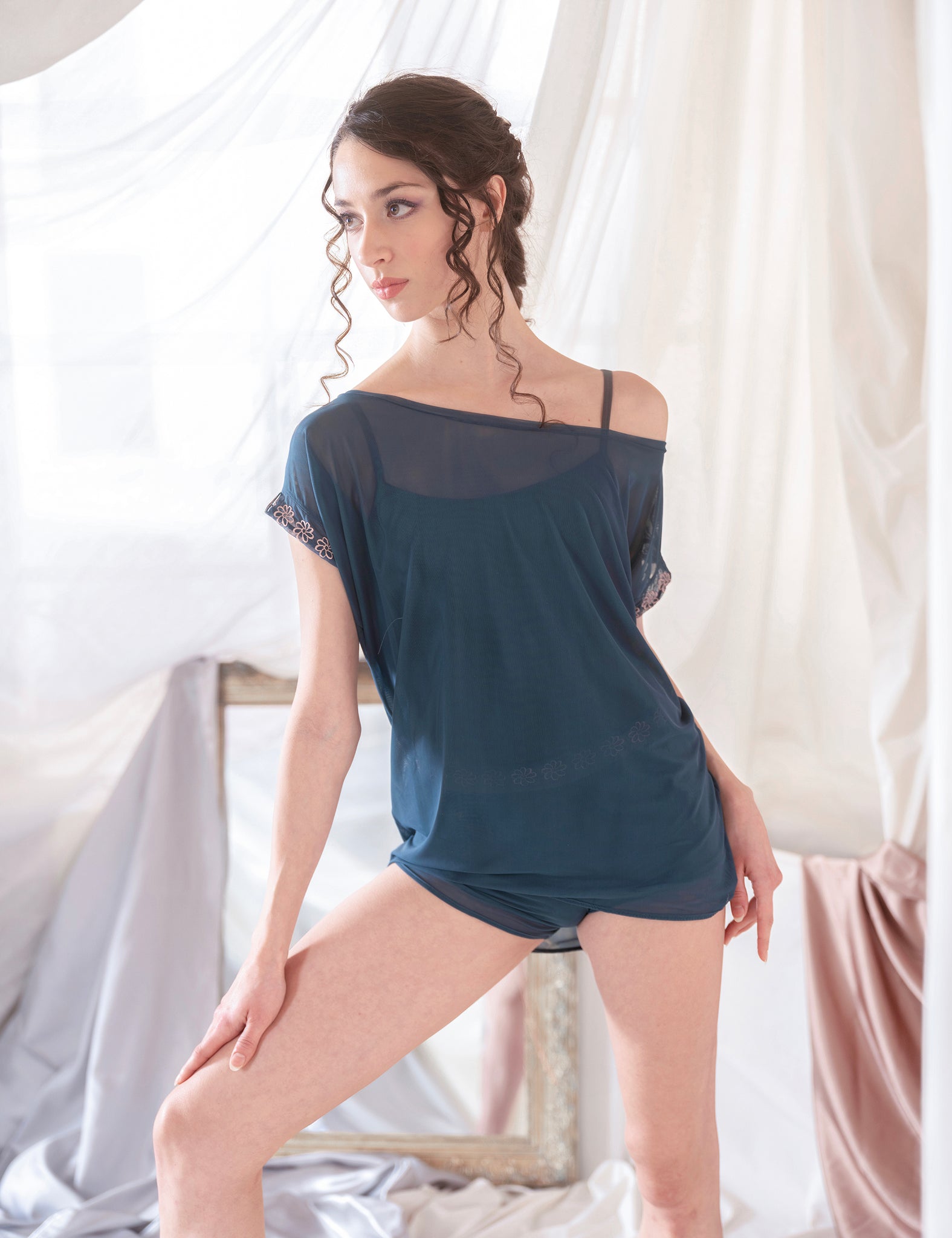 デラロミラノ デイジー ブラウス DellaLo' Milano Daisy Blouse 2026