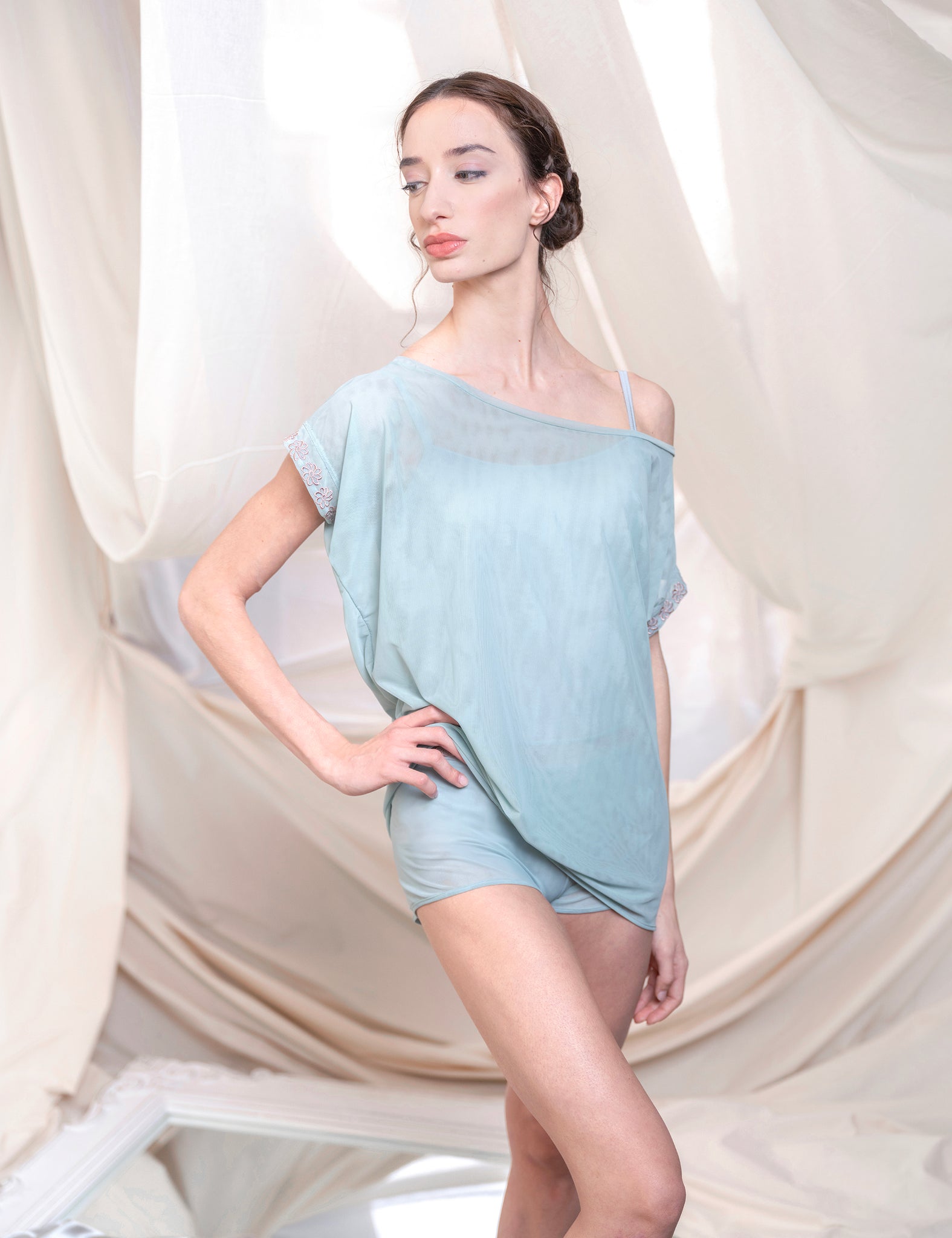 デラロミラノ デイジー ブラウス DellaLo' Milano Daisy Blouse 2026