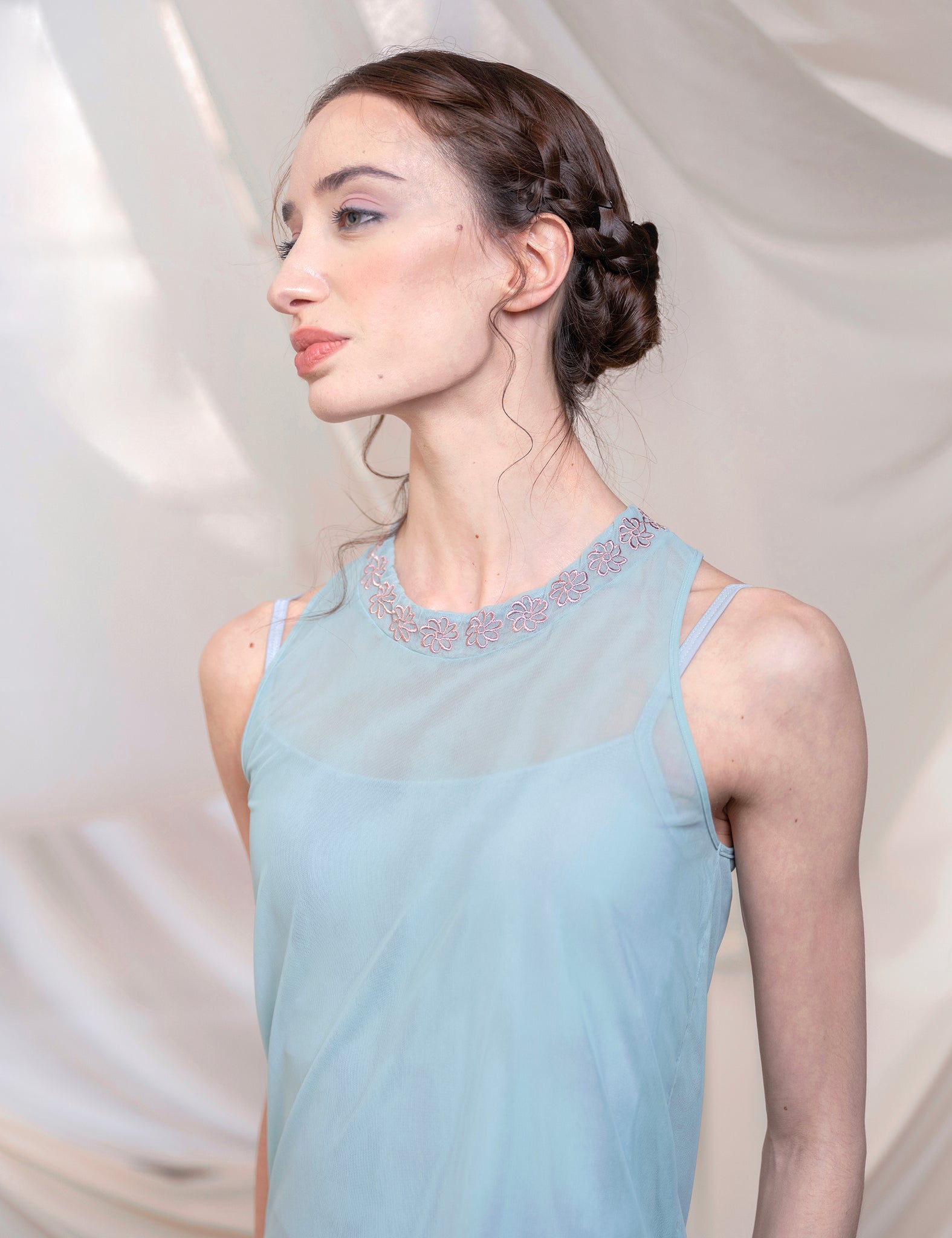 デラロミラノ デイジー ノースリーブトップ DellaLo' Milano Daisy Sleeveless 2026