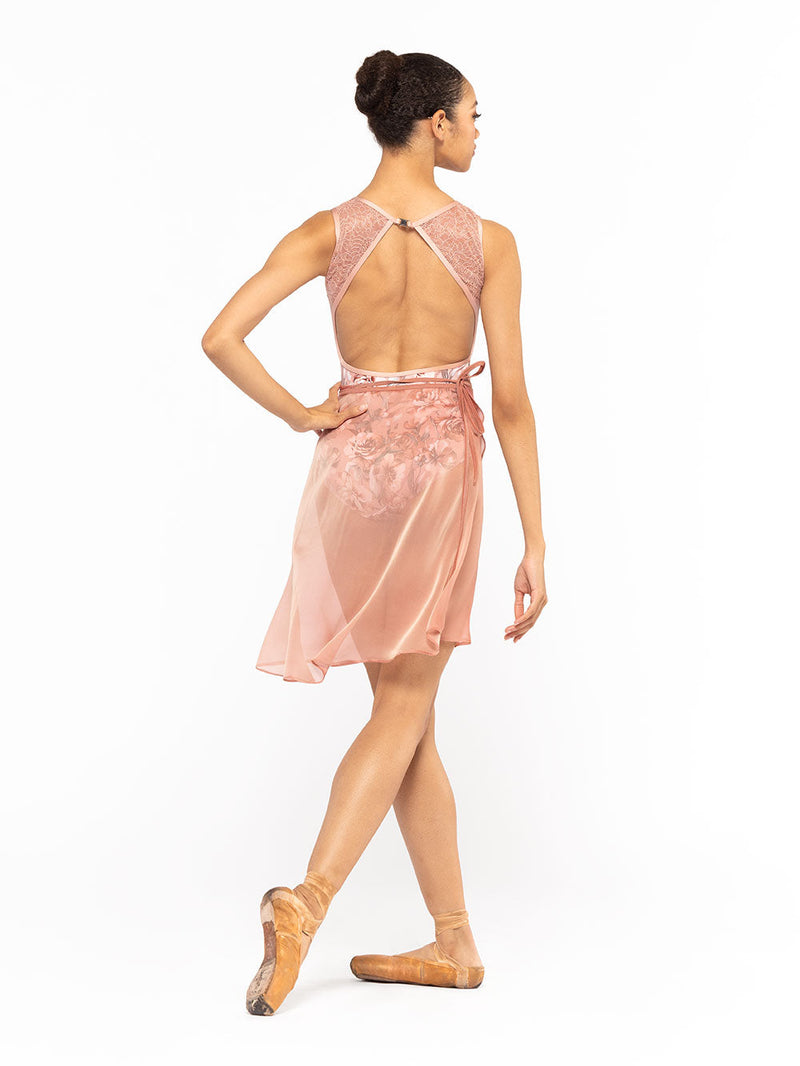 *エレベ ダンスウェア ウィーン ミッド ハイロー ラップスカート サンドストーン シフォン Eleve Dancewear Vienna Mid High-Low Wrap Skirt Sandstone Chiffon RTW