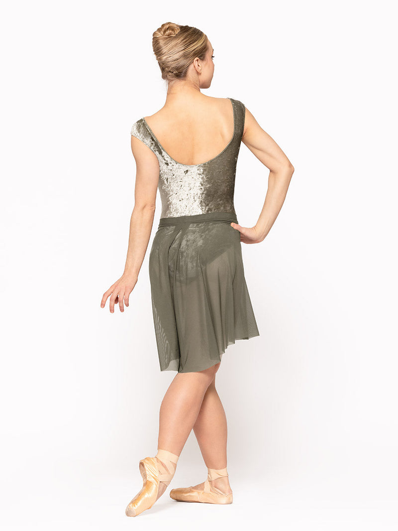 エレベ ダンスウェア ソフィア レオタード ダスティ オリーブ クラッシュ ベルベット Eleve Dancewear Sophia Leotard Dusty Olive Crushed Velvet RTW