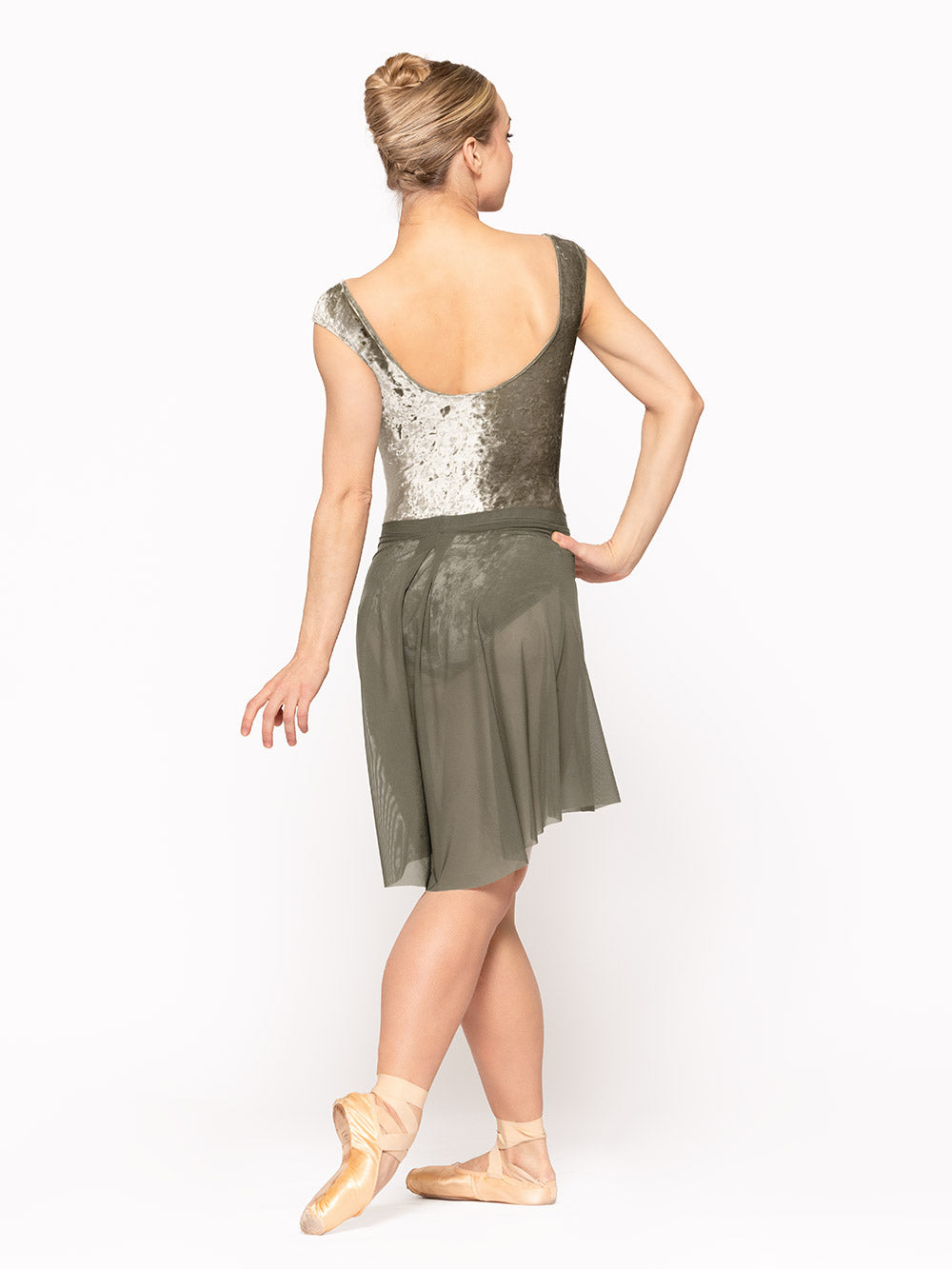 エレベ ダンスウェア バックタックスカート ダスティオリーブメッシュ（在庫商品） Eleve Dancewear Back Tuck Skirt Dusty Olive Mesh RTW