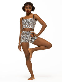 エレベ ダンスウェア クレア ショーツ 5 インチ Eleve Dancewear Claire Shorts 3" Fierce RTW