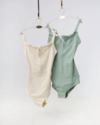 レヴダンス シャーロットレースアップレオタード クリーム LEVDANCE charlotte lace-up leotard CREAM