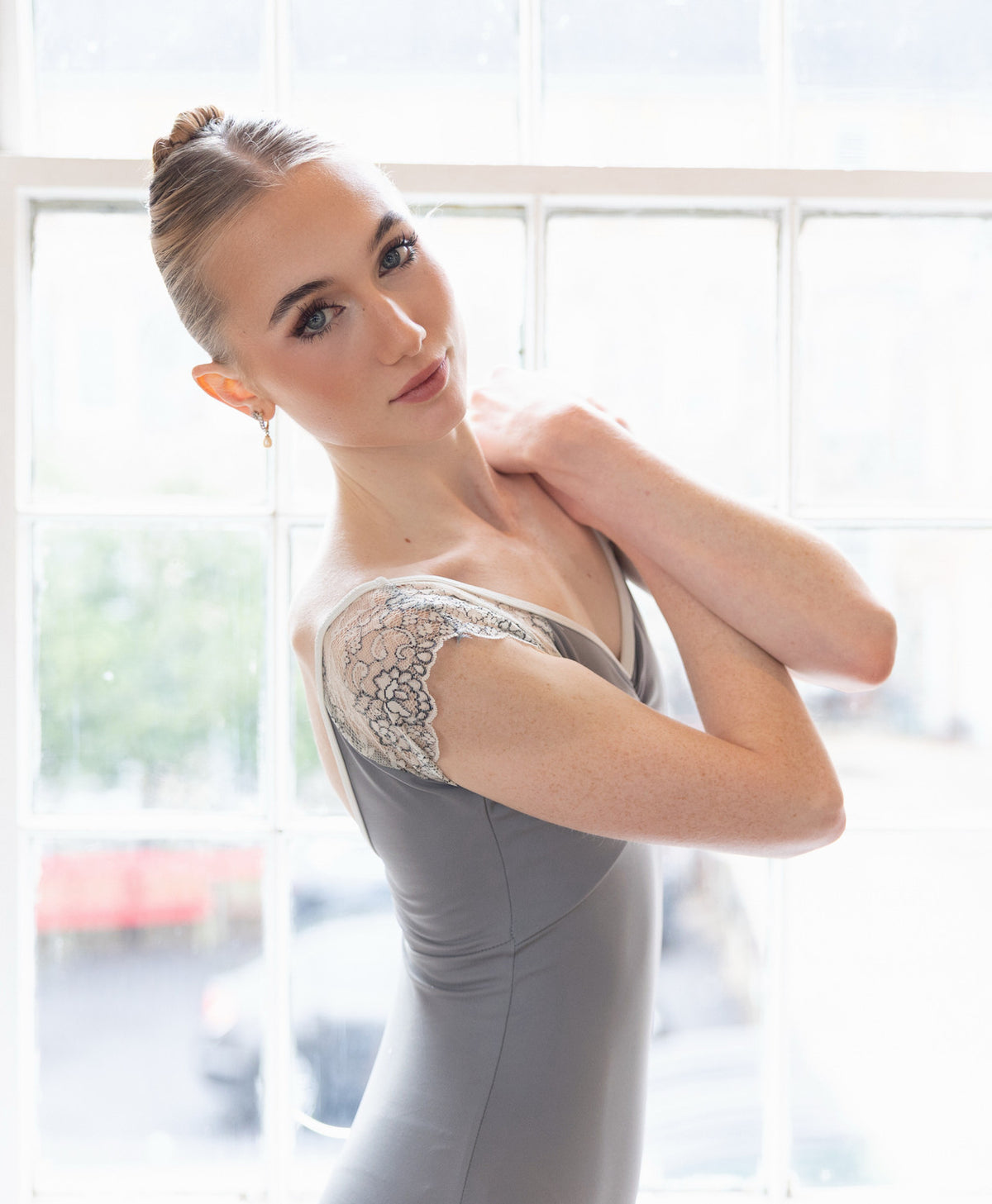 クラスイン キャップスリーブレオタード Class In GREY POSITIONED LACE LEO