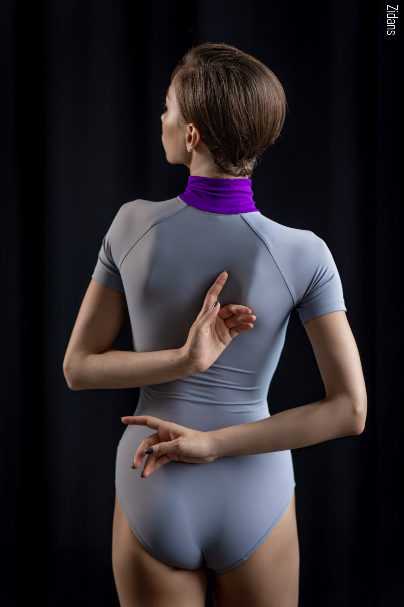 elevedancewear エルベ　ジッパーラグランスリーブ　レオタード elevedancewear エルベ ジッパーラグランスリーブ レオタード