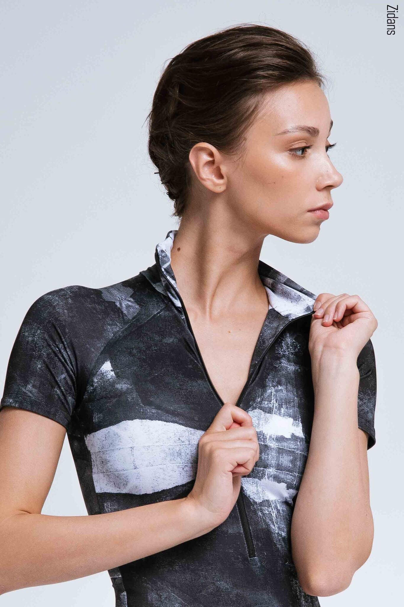 ジダンス ラグランジップ T-レオタード（在庫商品） ZIDANS Raglan Zip