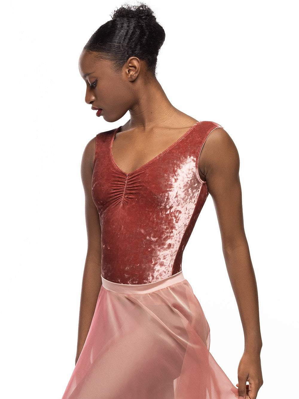 *エレベ ダンスウェア ソフィア・レオタード サンドストーン・クラッシュド・ベルベット Eleve Dancewear Sophia Leotard Sandstone Crushed Velvet RTW