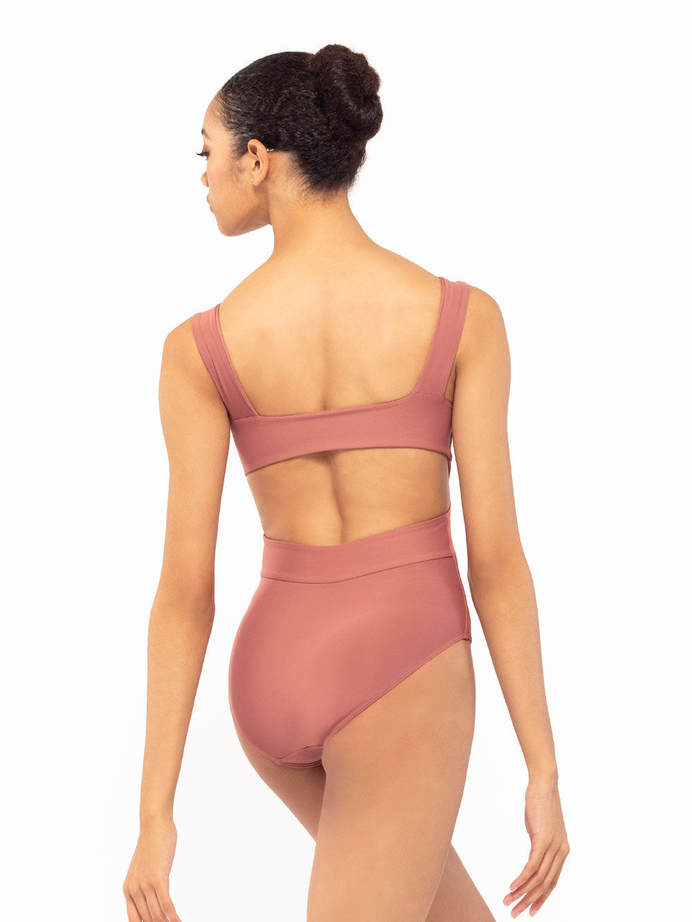 *エレベ ダンスウェア ジャッキー・レオタード サンドストーン Eleve Dancewear Jackie Leotard Sandstone RTW