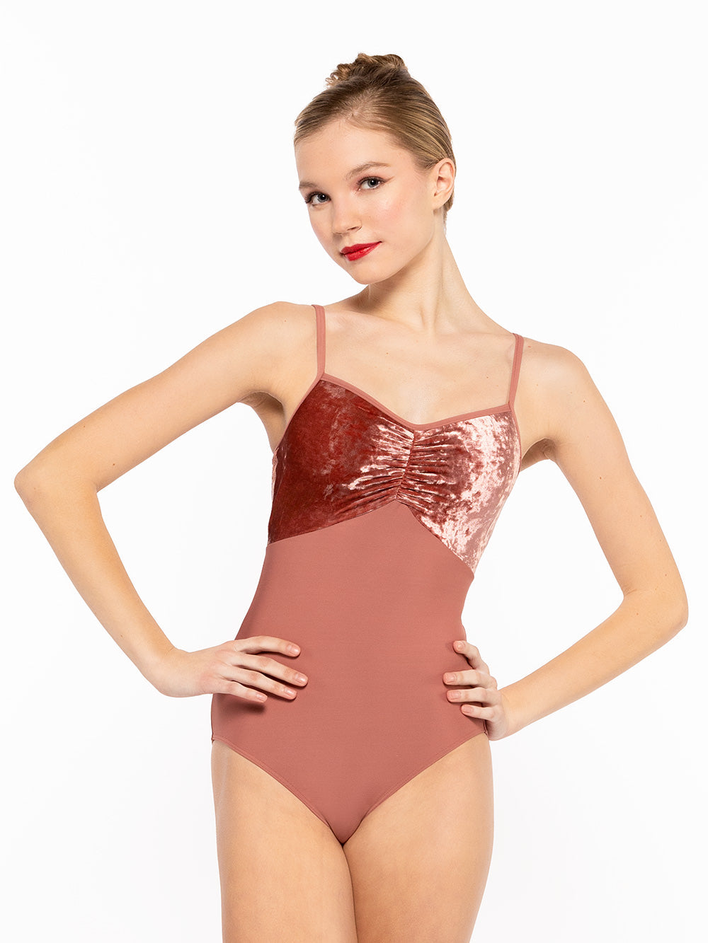 *エレベ ダンスウェア マッケンジー レオタード サンドストーン クラッシュド・ベルベット Eleve Dancewear Mackenzie Leotard Sandstone Crushed Velvet RTW