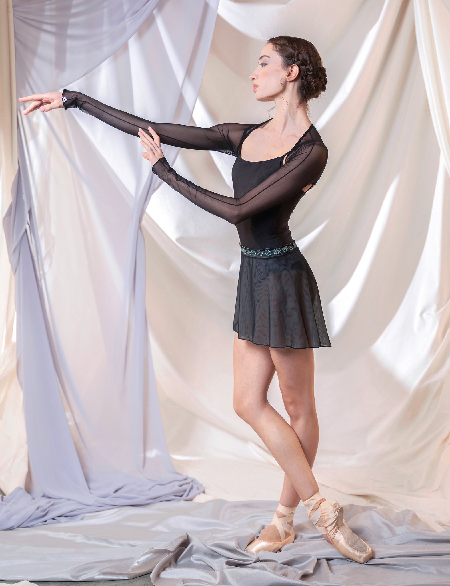 デラロミラノ バレエ シュラグ DellaLo' Milano Ballet Shrug 2026