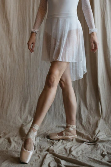 シャオシャオ アバ レーススカート 全2色 【大人】Xiaoxiao Ava lace skirt - Lace Pull-Up Ballet Skirt