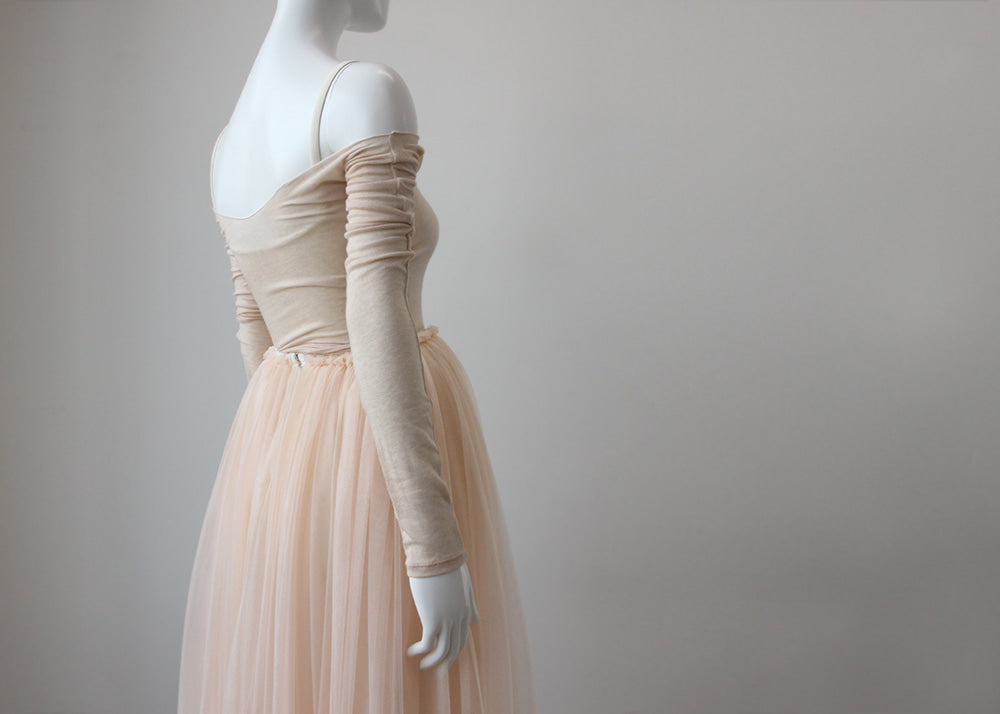 【未使用】LEVDANCE オフショルダー ウールセーター 黒＊ バレエ ダンス 新品未開封】LEVDANCE/レヴダンス オフショルダーニット