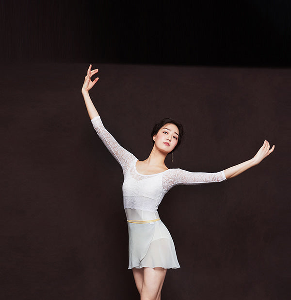 レヴダンス アデーレ オフショルダー レーストップ ホワイト LEVDANCE