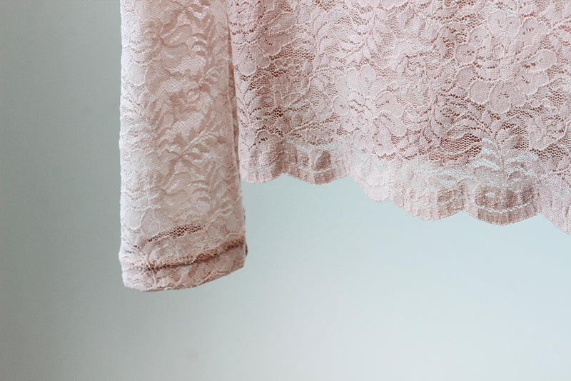 レヴダンス アデーレ オフショルダー レーストップ アンティークピンク LEVDANCE adèle off-shoulder lace top ANTIQUE PINK